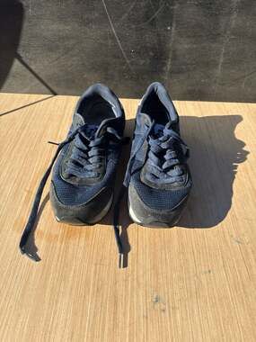 Le Coq Sportif Navy Blue Suede and Mesh Lifestyle Sneakers